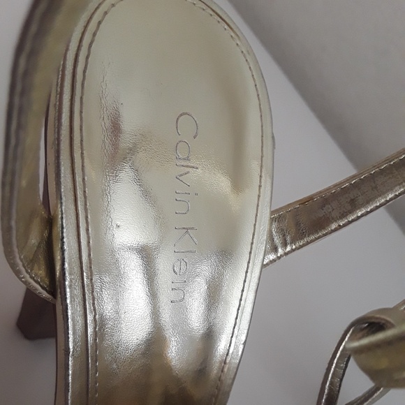 Calvin Klein gold heals - Picture 4 of 4